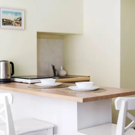 Cozy In The Heart Of Old Town Апартаменты *