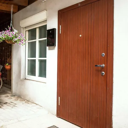 Cozy In The Heart Of Old Town アパート *